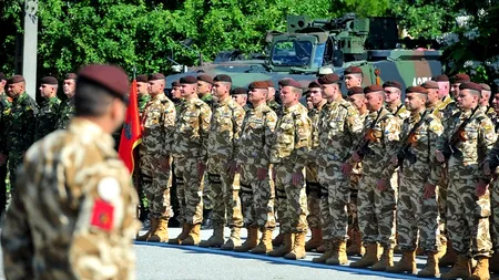 Guvernul vrea să majoreze sporurile personalului militar și din servicii și veniturile profesorilor