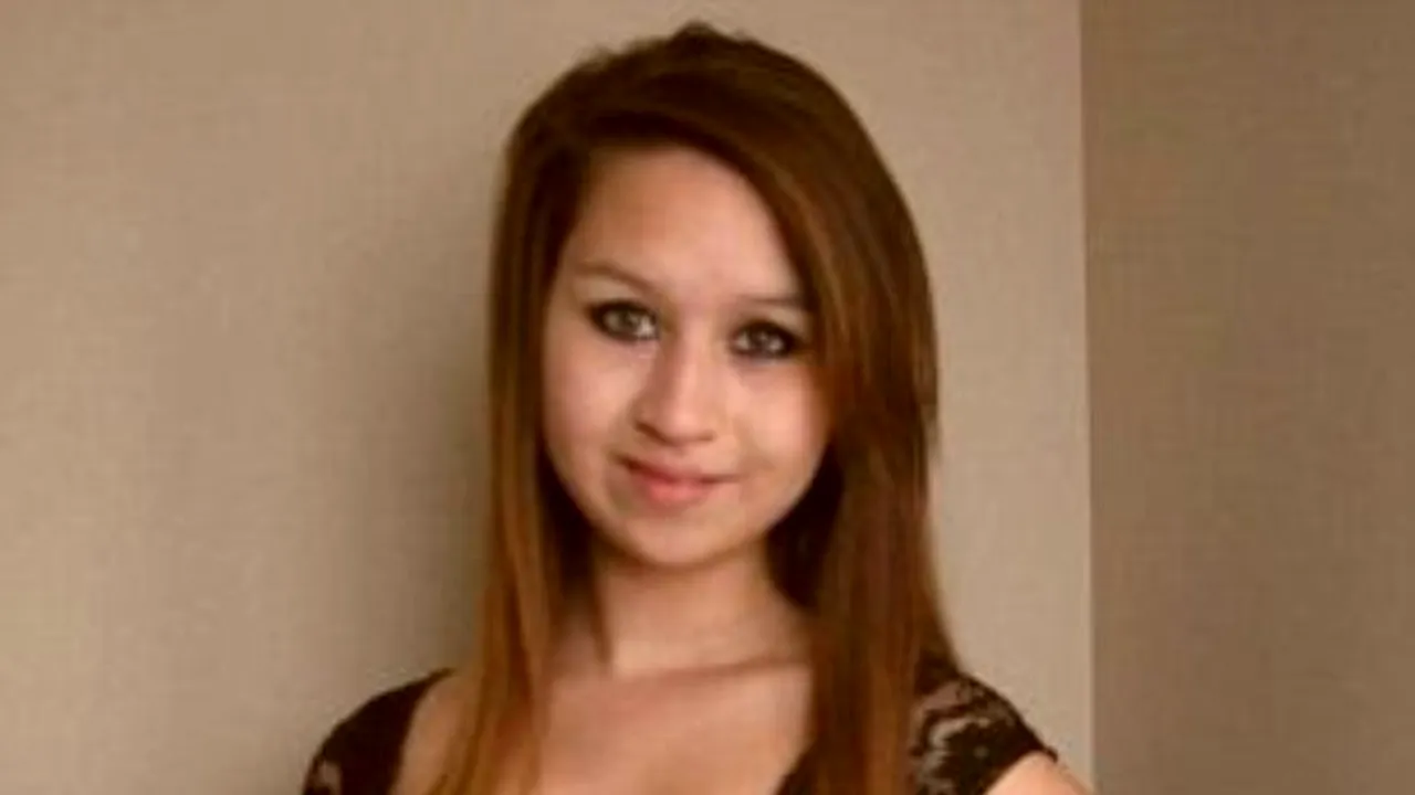 Un bărbat a fost arestat în dosarul tinerei de 15 ani care s-a sinucis după ce a fost hărțuită pe internet