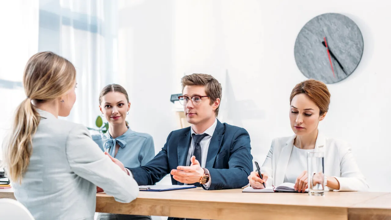 Sfaturile unui expert în resurse umane pentru găsirea unui loc de muncă. Cele mai frecvente greșeli pe care le fac cei care vor să se angajeze