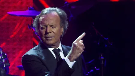 Concertul lui Julio Iglesias de la București de pe 20 mai a fost reprogramat. Când va avea loc