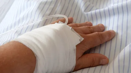 O femeie din Florida și-a împușcat mortal soțul, apoi s-a închis cu el în cameră. De ce a recurs la acest gest