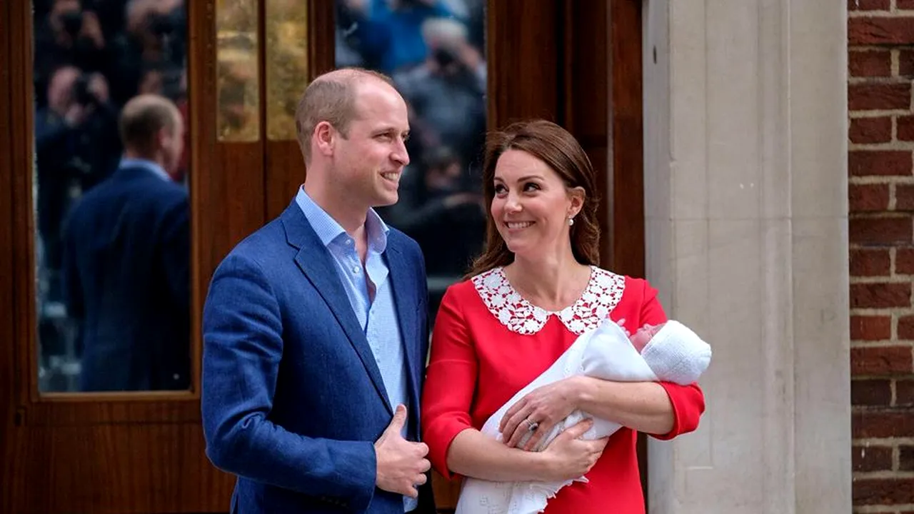 Imaginile cu bebelușul regal, care au impresionat Marea Britanie. Fotografiile au fost făcute de Kate la reședința familiei