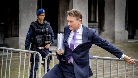 Ministrul olandez de Externe a demisionat după ce a mințit că s-a întâlnit cu Vladimir Putin care i-ar fi dezvăluit marele său 