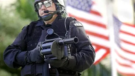 Trei morți în SUA, în urma unui atac armat la un supermarket în statul Indiana 