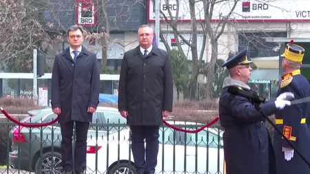VIDEO | Dorin Recean a ajuns la Bucureşti. Premierul Republicii Moldova a fost primit de Nicolae Ciucă