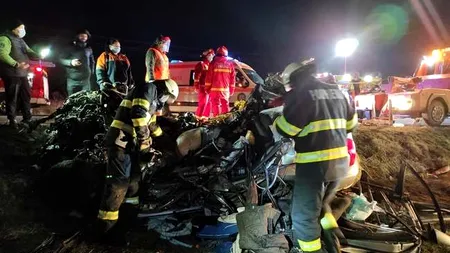 Accident grav în Caraș-Severin. Doi oameni au murit după ciocnirea a două mașini