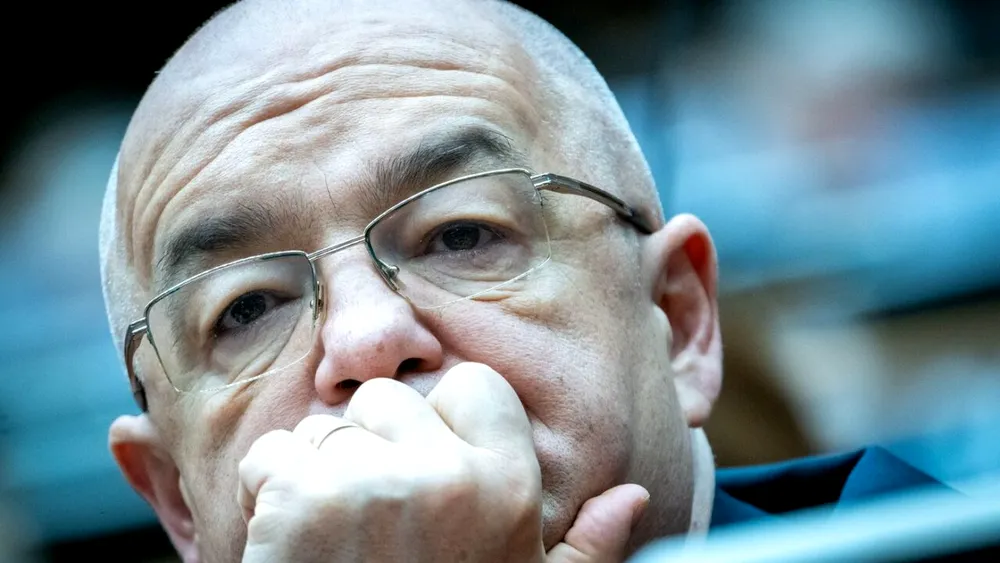 Emil Boc pozează în victimă după descinderile DNA la Primăria Cluj: „Noi suntem victime colaterale în această anchetă penală”