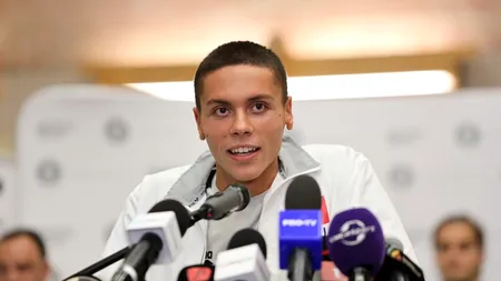 FOTO - VIDEO | David Popovici: „Sper că valul pe care l-am creat acum va ajuta sportul să progreseze în România” / „Sunt onorat să reprezint țara asta frumoasă și să vă simt alături” / „Cel mai mare vis este să devin cel mai rapid din istorie”