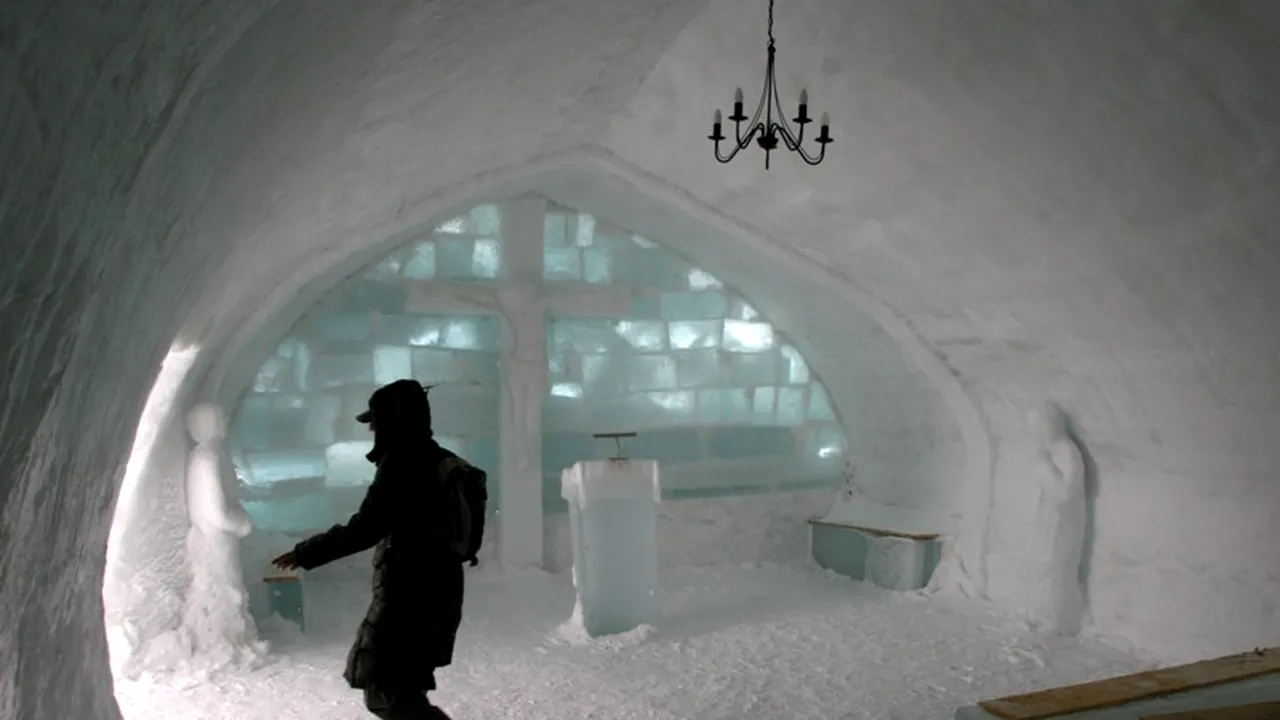 Hotelul de Gheață de la Bâlea Lac, deschis cu două zile mai devreme