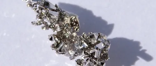Surpriza anului 2013: Cenușăreasa metalelor prețioase ar putea devansa aurul sau platina