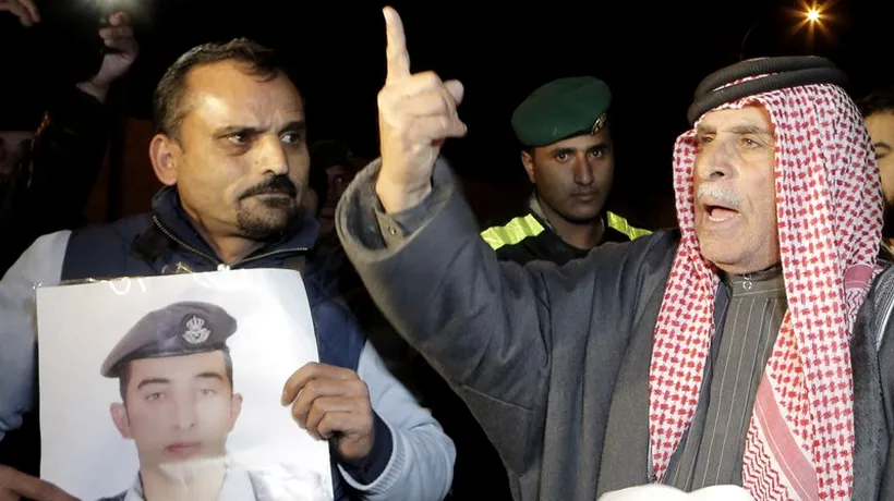 Iordania este hotărâtă să facă totul pentru a-l salva pe pilotul ținut ostatic de SI. Ce au cerut jihadiștii