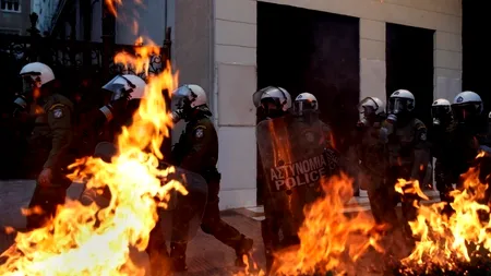 Decizia parlamentului elen care ar putea genera noi tensiuni sociale după trei ani de austeritate