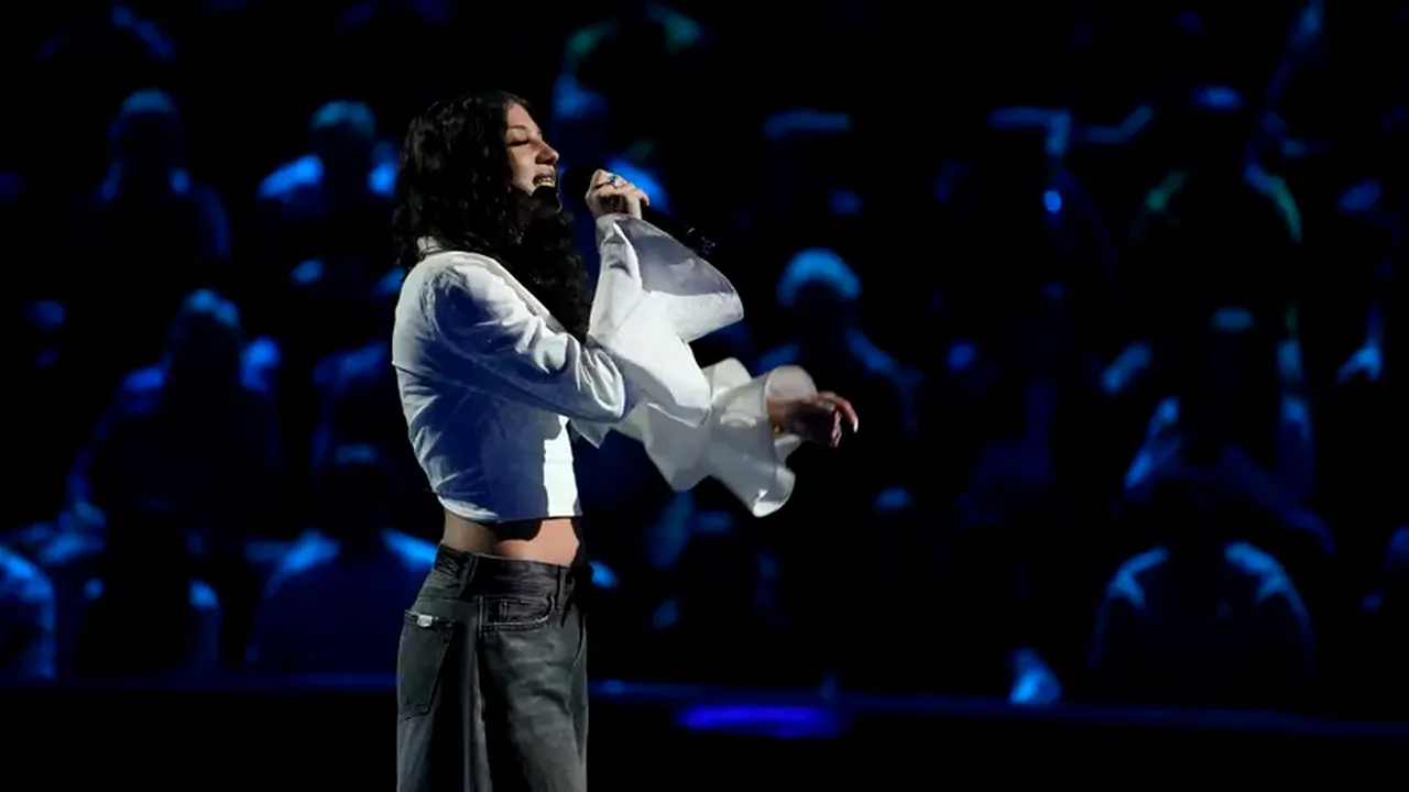 Sharon Varga, adolescenta de 16 de la X Factor pentru care MUZICA a fost singura alinare: 