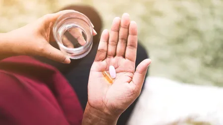 Un nou studiu britanic: Omega-3 și vitamina D ar putea reduce riscul infectării cu SARS-CoV-2 / Femeile, mai avantajate