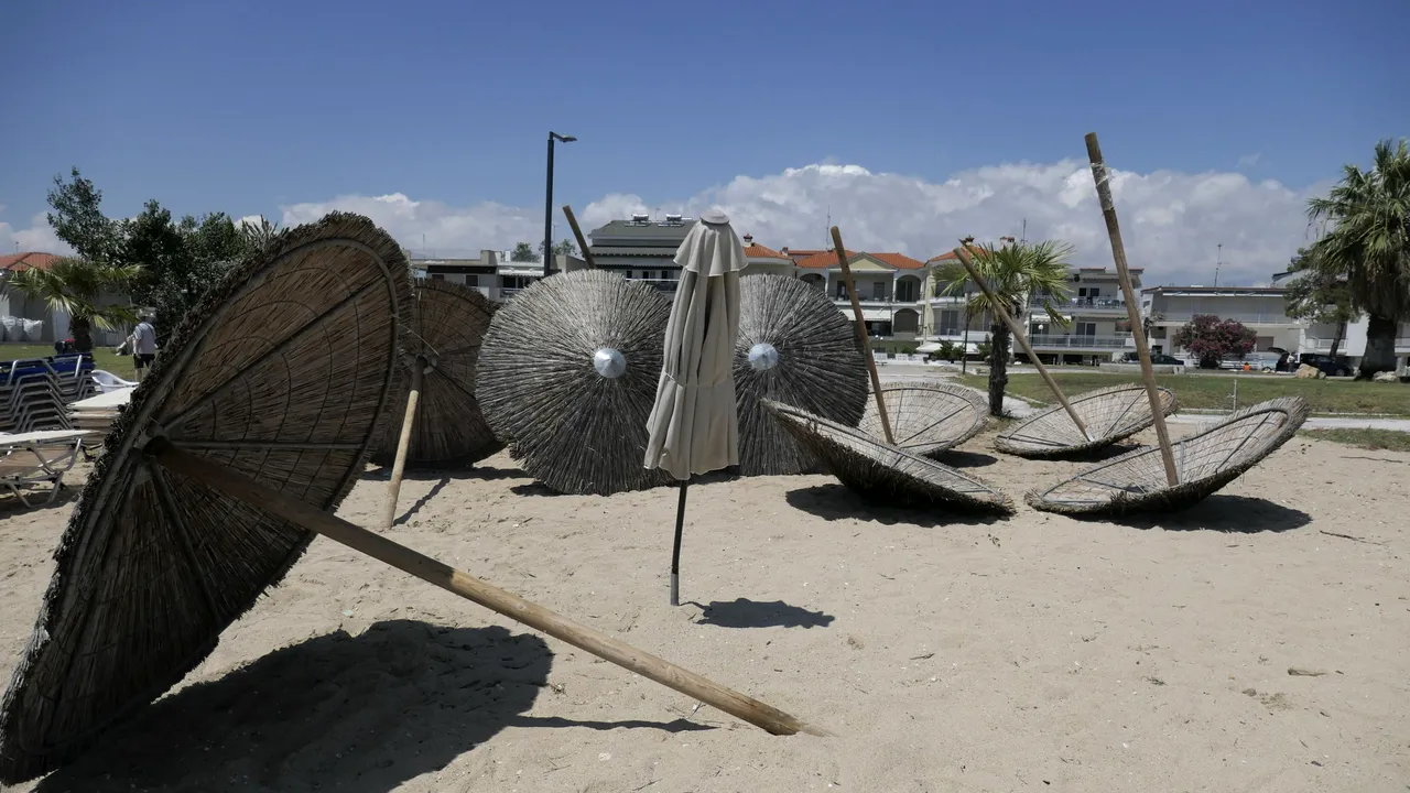 MAE avertizează românii că noi zone din Grecia sunt afectate de ploi torențiale și furtuni