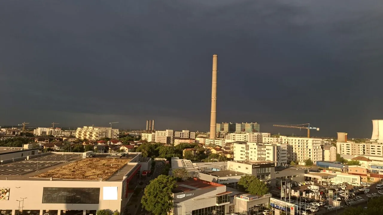 Cod galben de FURTUNI și vijelii puternice în mai multe județe. ANM a anunțat zonele cu vreme severă