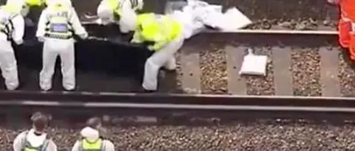 Trei persoane și-au pierdut viața după ce au fost lovite de un tren, la Londra