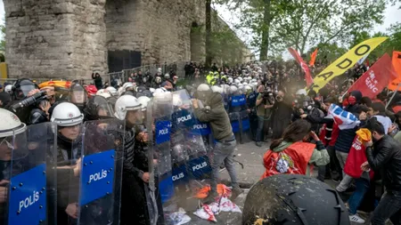 Violențe în ISTANBUL /Zeci de protestatari ai opoziției, reținuți după confruntări cu forțele de ordine de 1 Mai