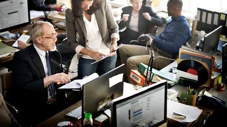 Anunț pentru pensionari: PENSIILE mărite ar putea întârzia. Funcționarii bugetari se plâng că sunt depășiți de volumul mare de muncă