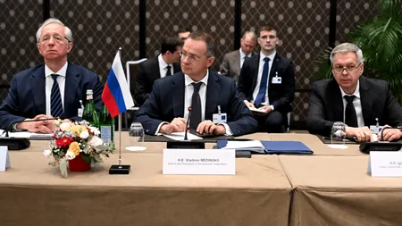 Delegația Moscovei a făcut 9 ore cu avionul până la Geneva, în loc de 3. Ce rută au urmat rușii pentru a merge la negocierile de pace