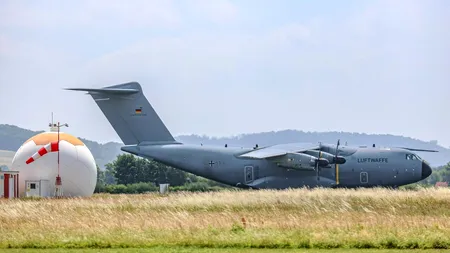 Avion militar german, vizat de un ATAC cu laser al armatei chineze /Ambasadorul Chinei, convocat pentru explicații