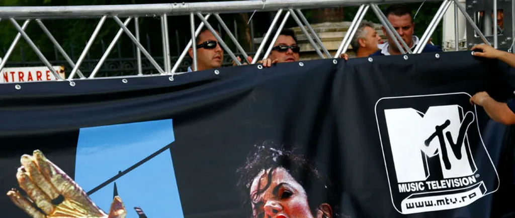 Unul dintre frații lui Michael Jackson și-a schimbat numele de familie