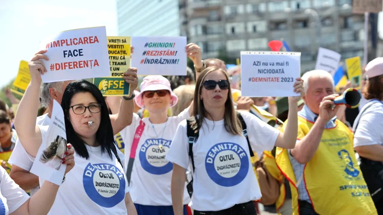 Profesorii ies în stradă pe 8 septembrie, în ziua deschiderii noului an școlar. Marș de protest până la Palatul Cotroceni. „Vă rugăm să nu ne blamați”