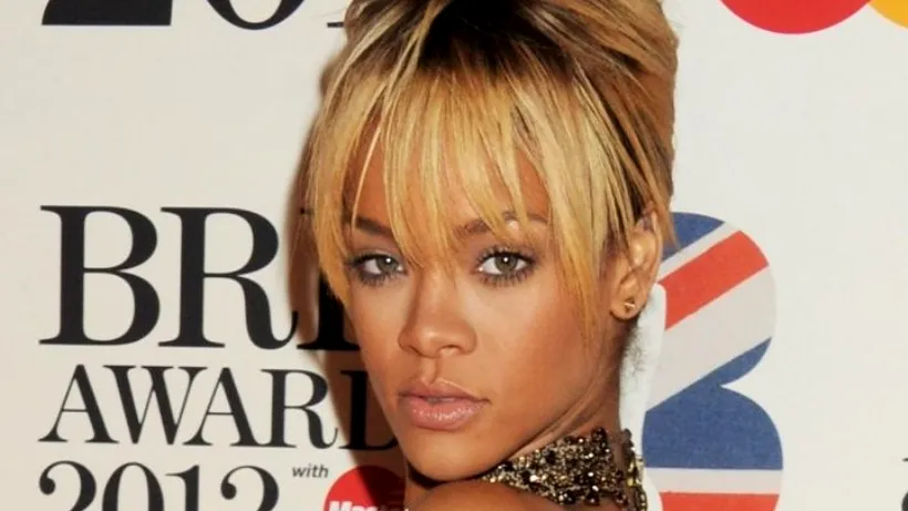 Rihanna va primi 5 milioane de lire sterline pentru a porni instalația de Crăciun dintr-un magazin