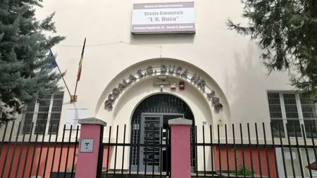 (P)Primarul Vlad Popescu Piedone 5 așteaptă ca Primăria Capitalei să semneze, ca să poată reabilita școlile