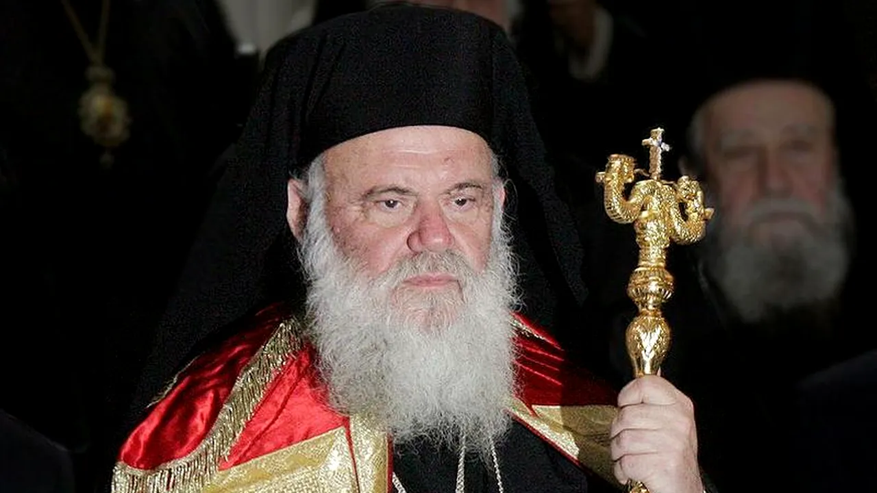 Grecii cer ajutorul bisericii pentru plata datoriilor. La cât este estimată averea acestei instituții