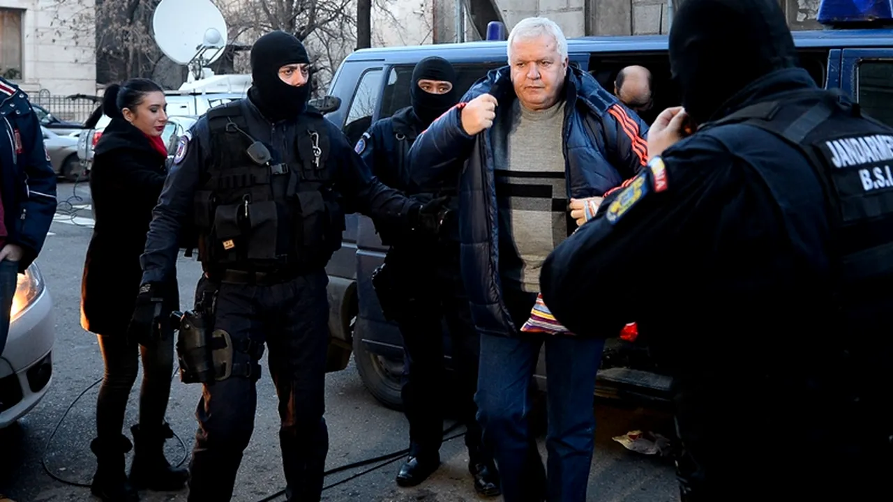 Primarul municipiului Lupeni, Cornel Resmeriță, arestat la domiciliu în dosarul 