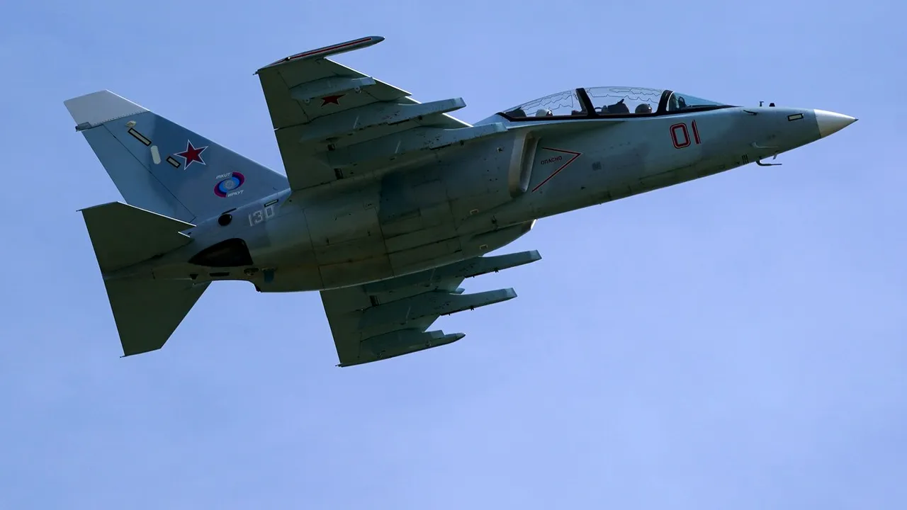 Avion rusesc de asalt, doborât de Forțele Armate ucrainene