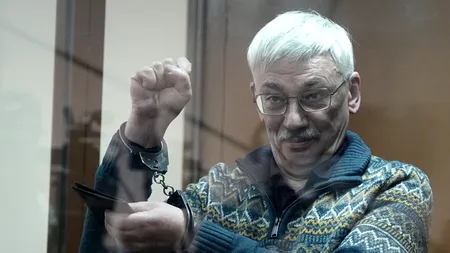 Propunere-șoc pentru activistul rus Oleg Orlov, condamnat pentru „discreditarea” armatei ruse: „A RÂS și i-a întrebat dacă nu-i deranjează vârsta”