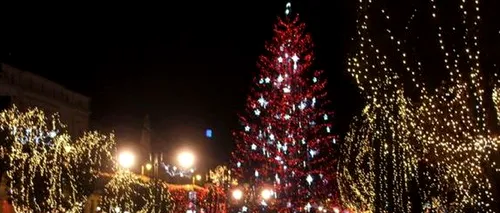 Sute de persoane, la aprinderea iluminatului festiv la Târgu Mureș