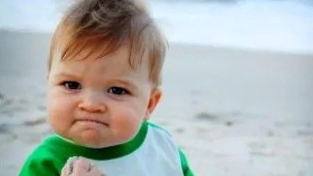 A făcut furori pe internet când avea numai 11 luni. Cum arată acum celebrul băiețel  