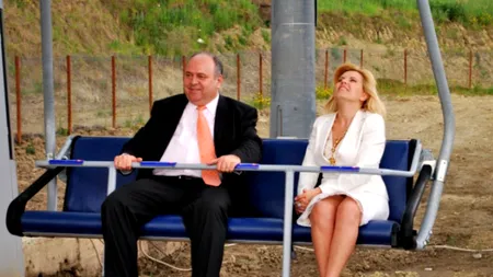 Pe cine a trimis Crin Antonescu să se lupte cu Elena Udrea. Mesajul candidatului PNL pentru fostul ministru