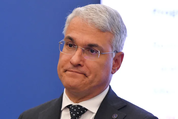 Dragoș Pîslaru, atac la Sorin Grindeanu „A venit cu un tupeu formidabil și a spus că nu acceptă nicio condiție”