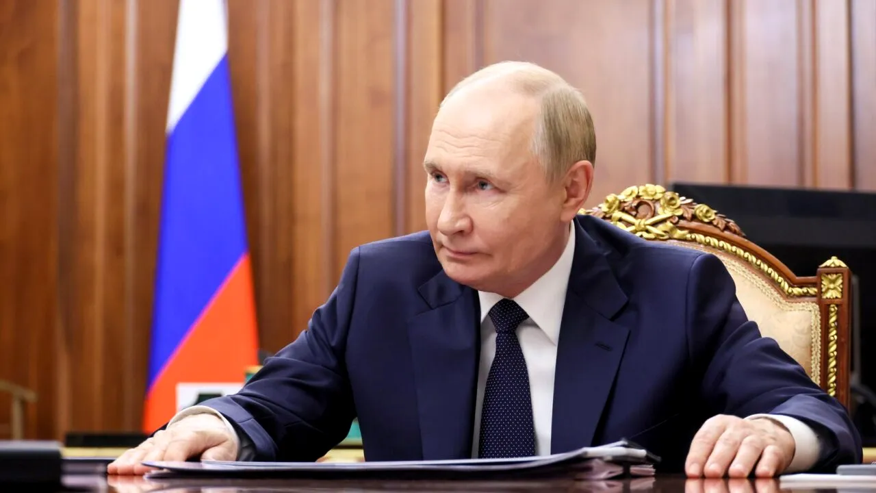 Kremlinul îl avertizează pe Trump asupra repoziționării submarinelor NUCLEARE /„Este necesară prudență”