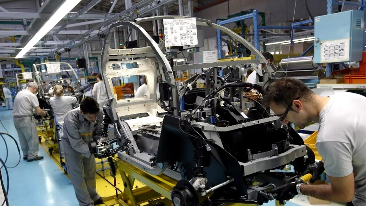 Producătorii auto se simt amenințați de explozia gadget-urilor, care îndepărtează tinerii de mașini