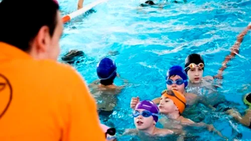 Vreau să-mi învăț copilul să înoate: BAZINE și CLUBURI DE ÎNOT în București