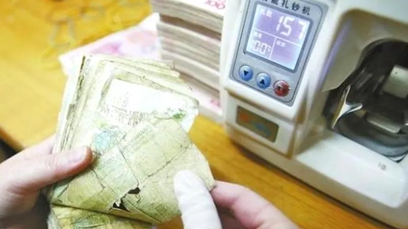 Un oraș din China a găsit o modalitate mai puțin obișnuită de utilizare a bancnotelor scoase din uz. La ce sunt folosite