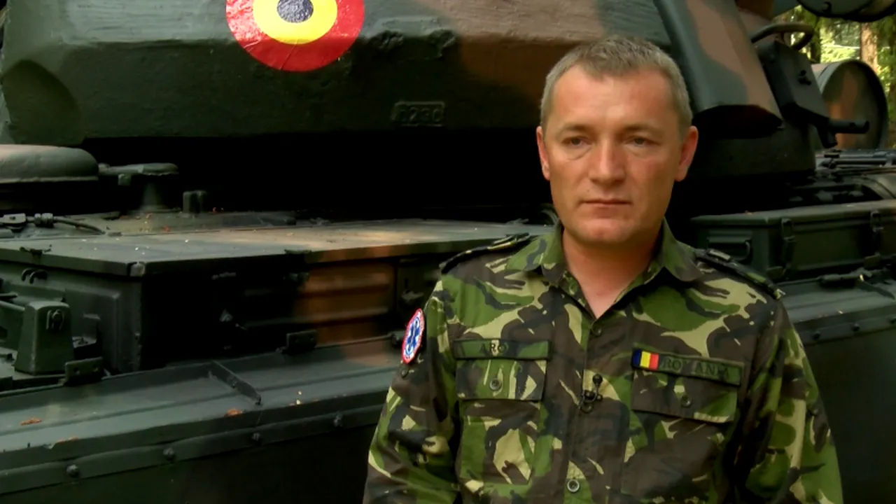 Viața după Afganistan a unui medic militar român: „Eram la o nuntă. S-au dat artificii: bum, bum, bum... Mi-am băgat soția, cu rochia ei de nașă, sub mine, în cel mai mare noroi