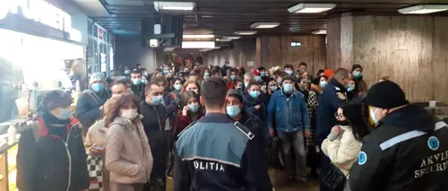 O șină defectă, între staţiile Mihai Bravu şi Dristor 1, a dat circulația metroului peste cap și a produs aglomerație pe peroane și în trenuri (VIDEO)
