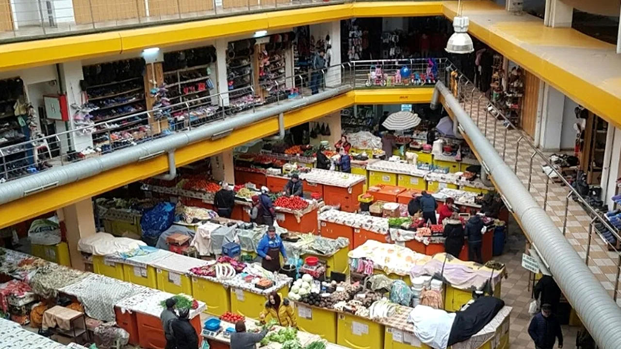 Bărbat omorât în bătaie într-o piață din Târgoviște. Totul a pornit de la un conflict spontan