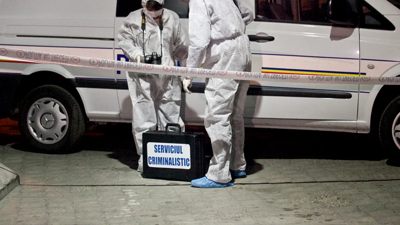 O doctoriță a fost ucisă de soțul ei. Cadavrul bărbatului, găsit în alt autoturism, la două străzi distanță