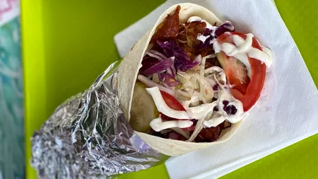 Bacterii de origine fecaloidă descoperite în shaorma vândută pe litoral!