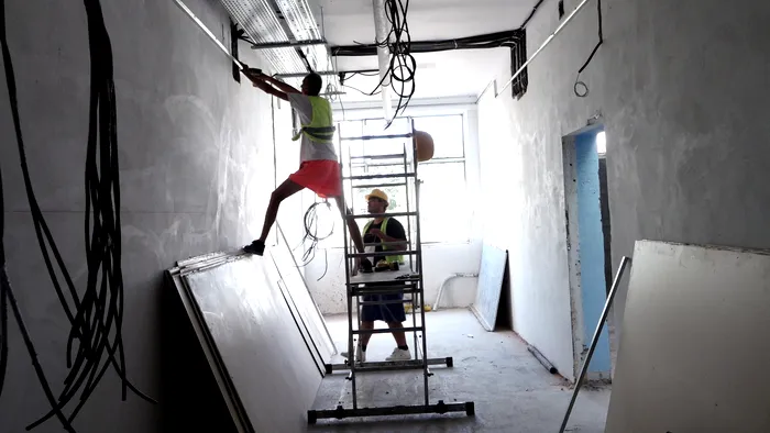 Lucrări de renovare la Școala Gimnazială „Mexic” din București