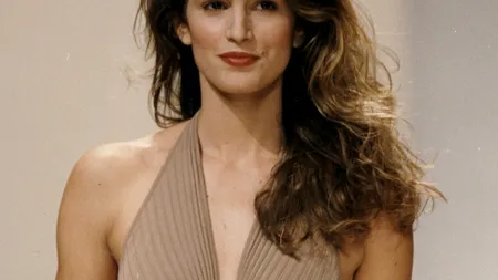 Cel mai cunoscut top-model se retrage la 50 de ani