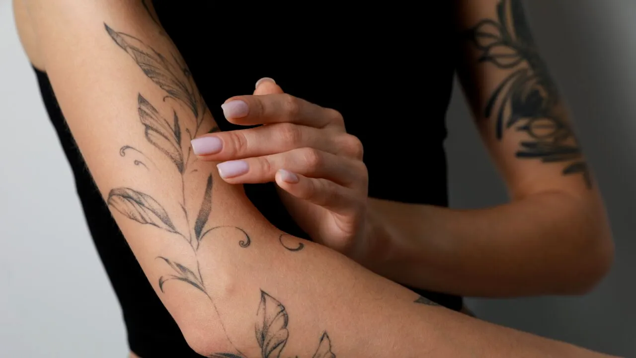 Pot tatuajele să afecteze sistemul imunitar? Ce au descoperit oamenii de știință