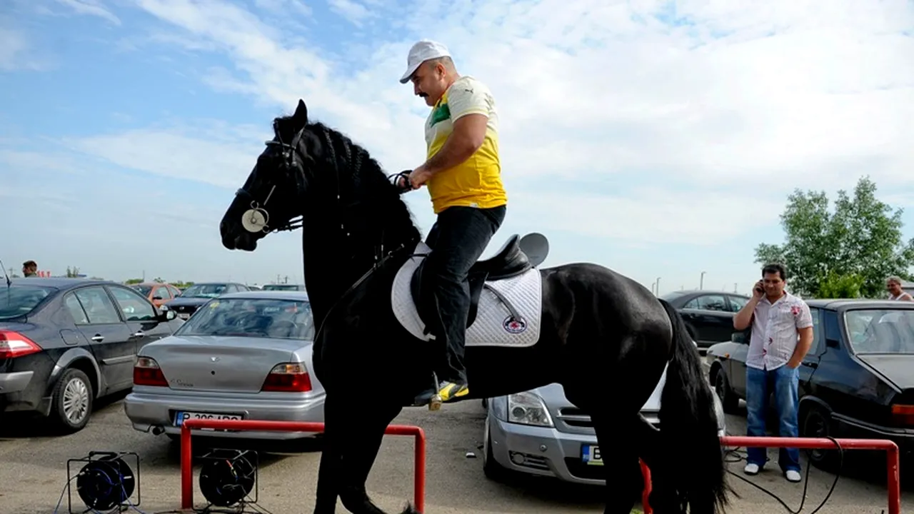 Poliția: Frații Cămătaru au fost căutați la 13 adrese din București și Ilfov